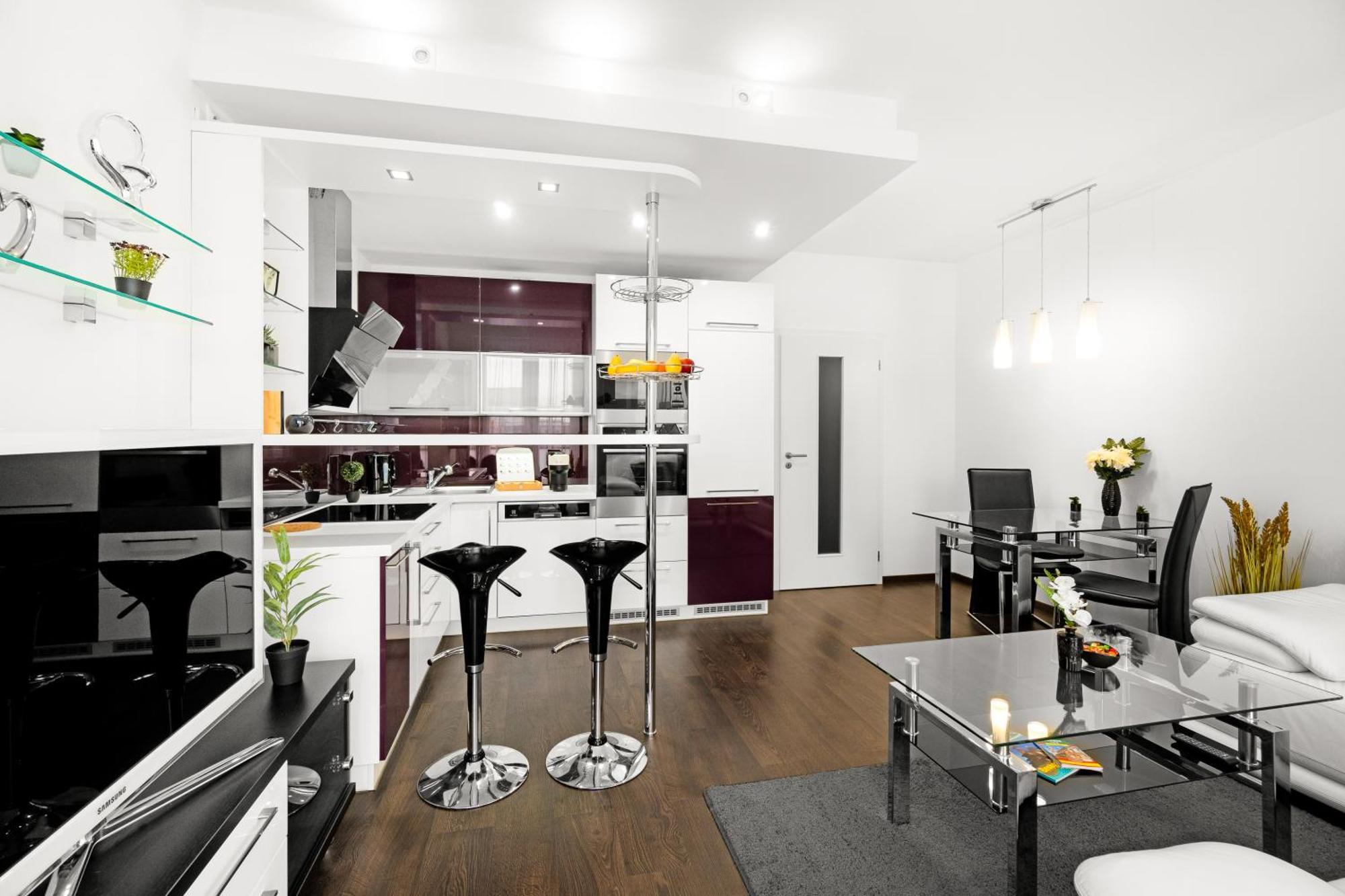 Bnb New Beautiful Apartment In The Center Of Ostrava With Option Garage Parking Ngoại thất bức ảnh