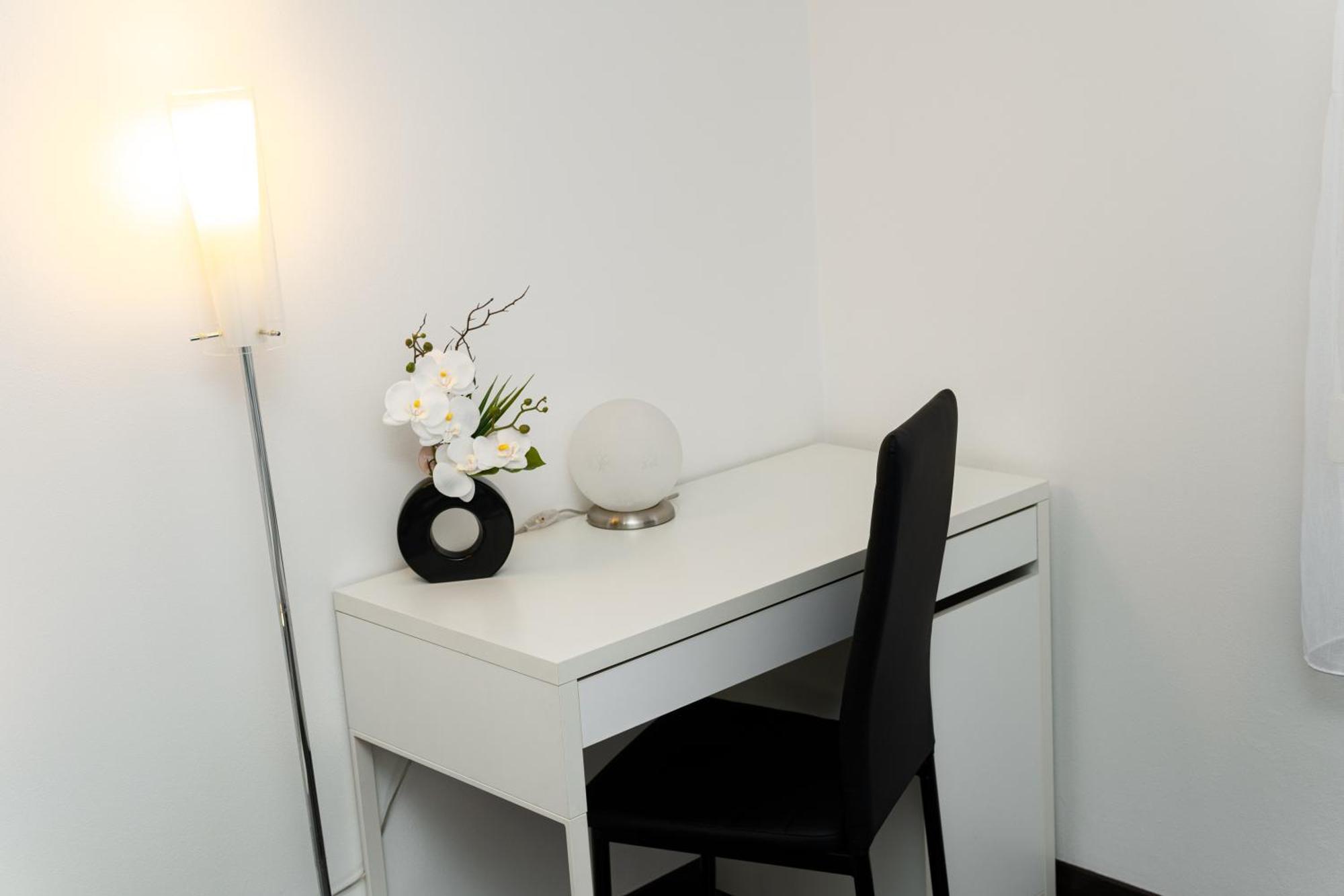 Bnb New Beautiful Apartment In The Center Of Ostrava With Option Garage Parking Ngoại thất bức ảnh