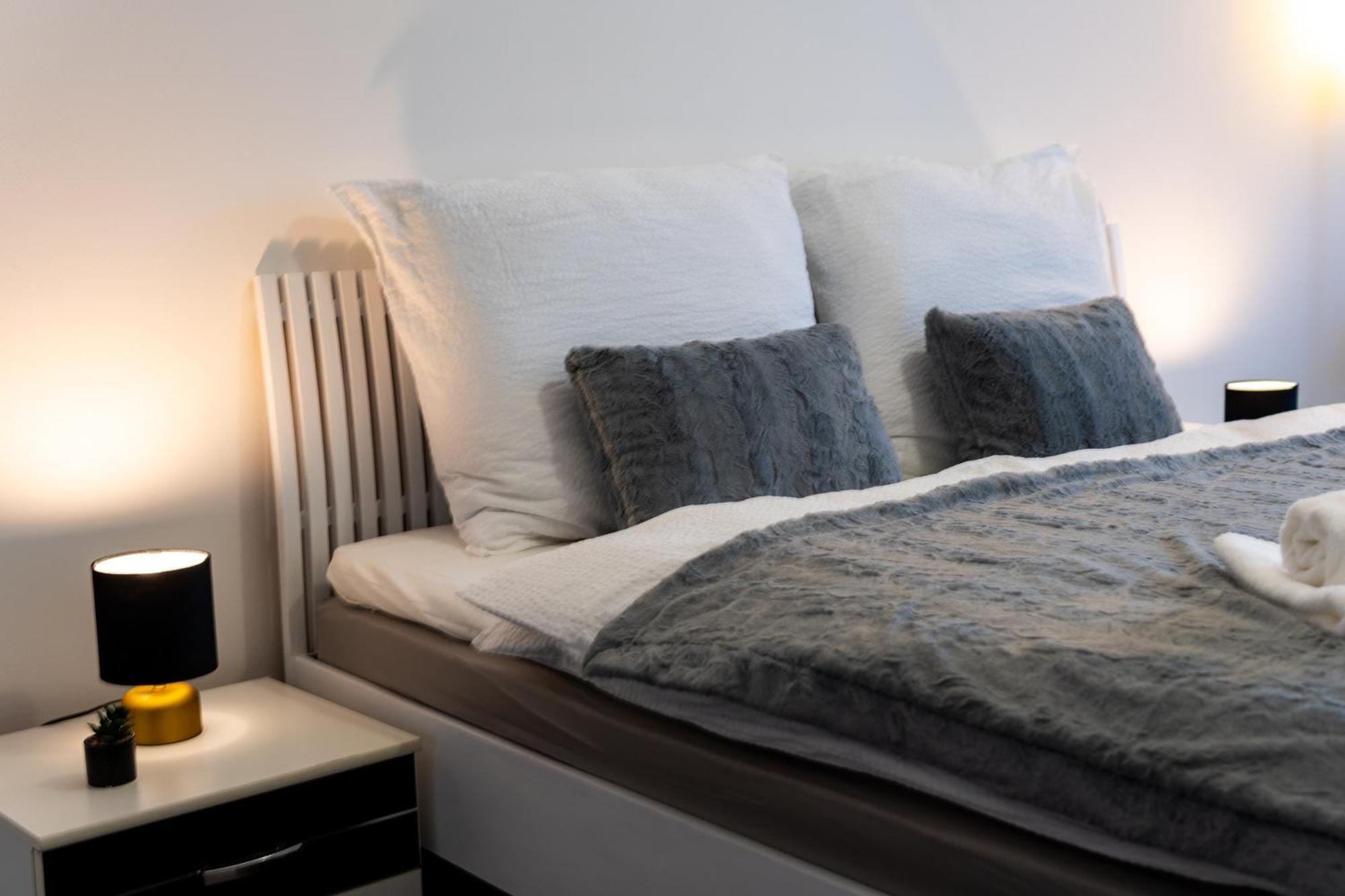 Bnb New Beautiful Apartment In The Center Of Ostrava With Option Garage Parking Ngoại thất bức ảnh