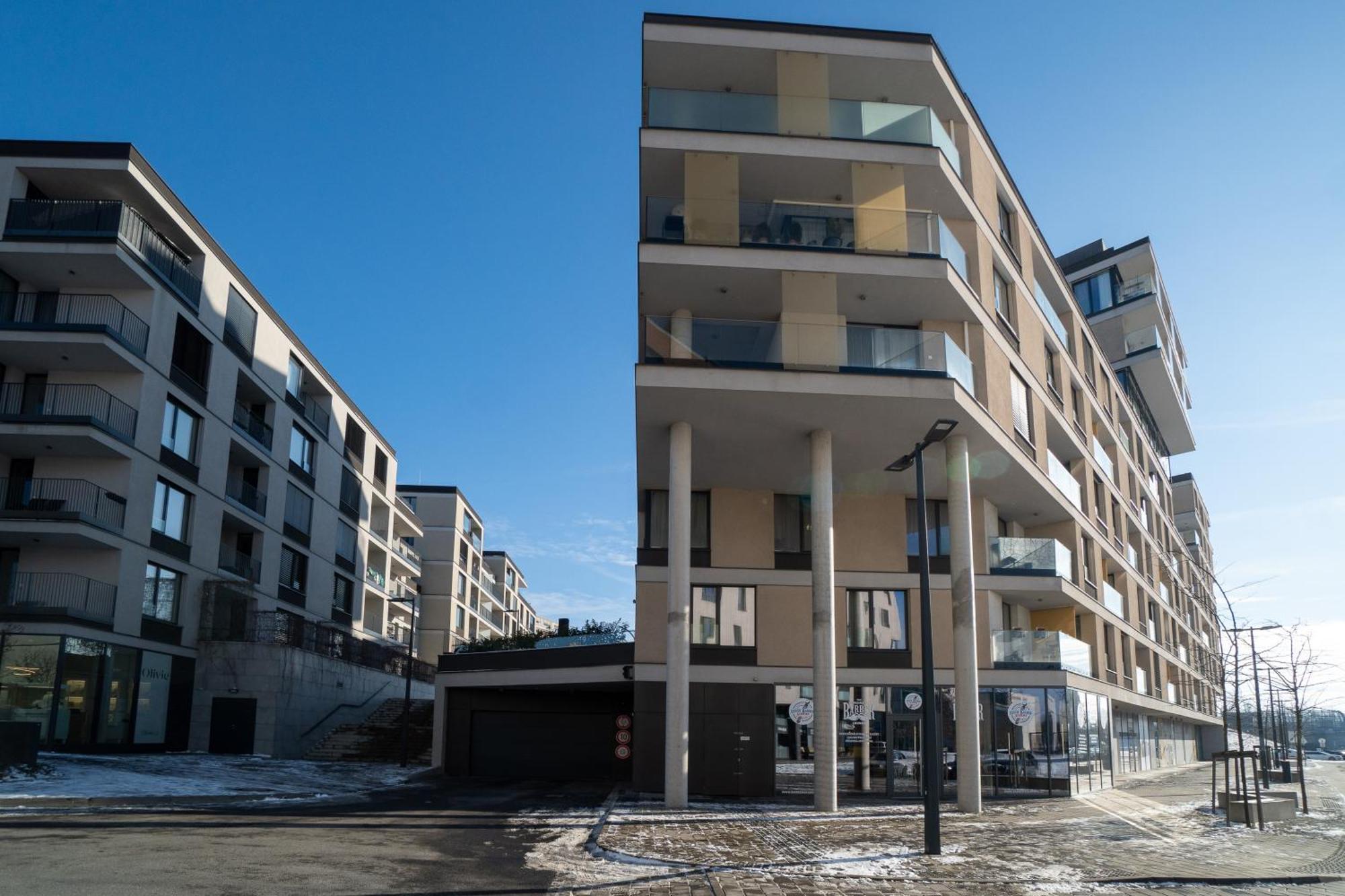Bnb New Beautiful Apartment In The Center Of Ostrava With Option Garage Parking Ngoại thất bức ảnh