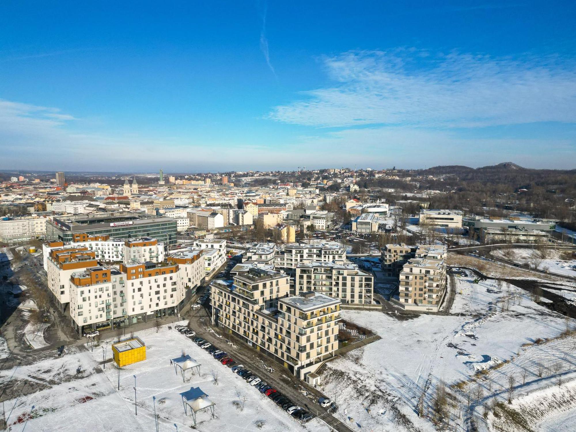 Bnb New Beautiful Apartment In The Center Of Ostrava With Option Garage Parking Ngoại thất bức ảnh