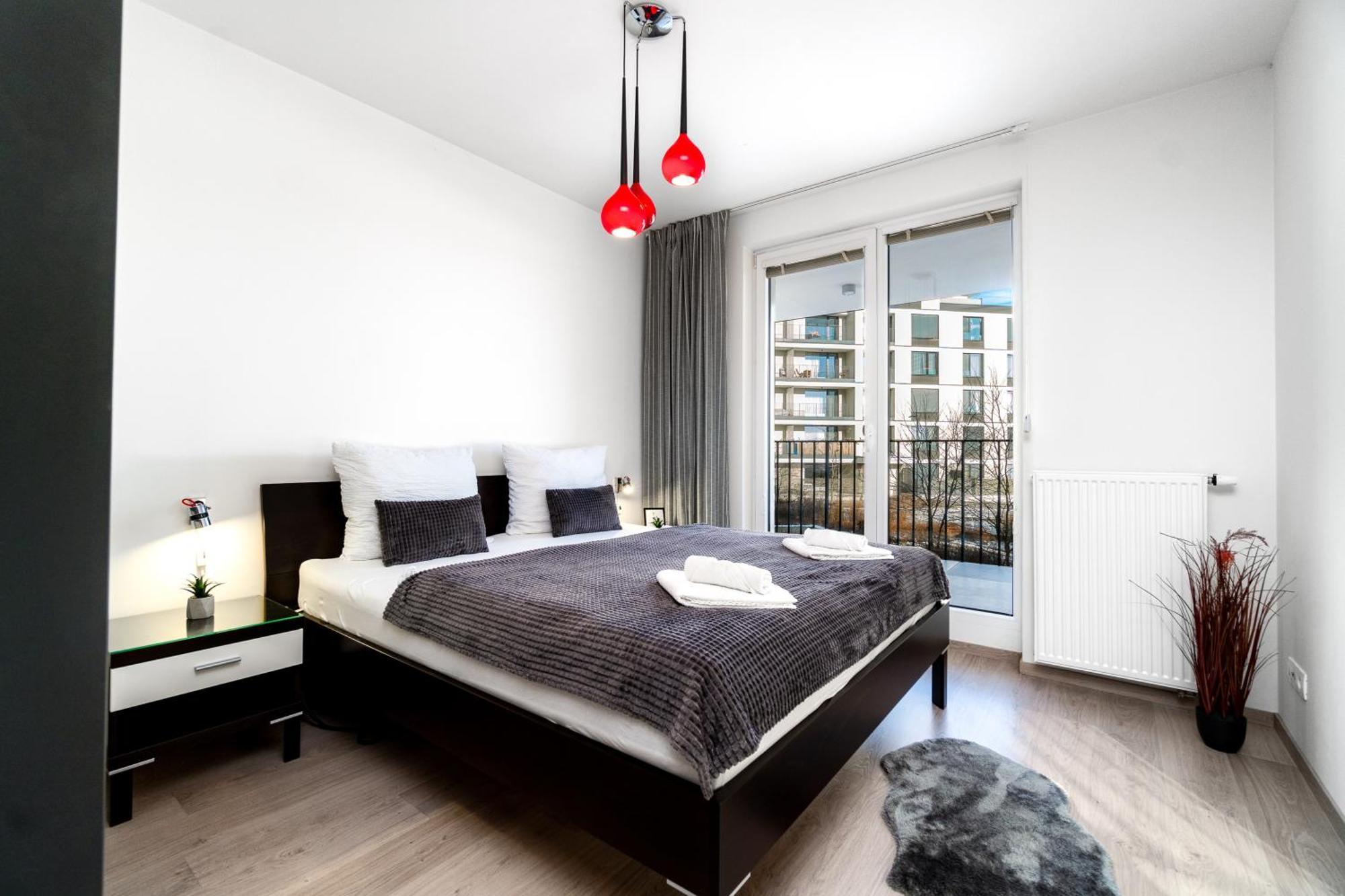 Bnb New Beautiful Apartment In The Center Of Ostrava With Option Garage Parking Ngoại thất bức ảnh